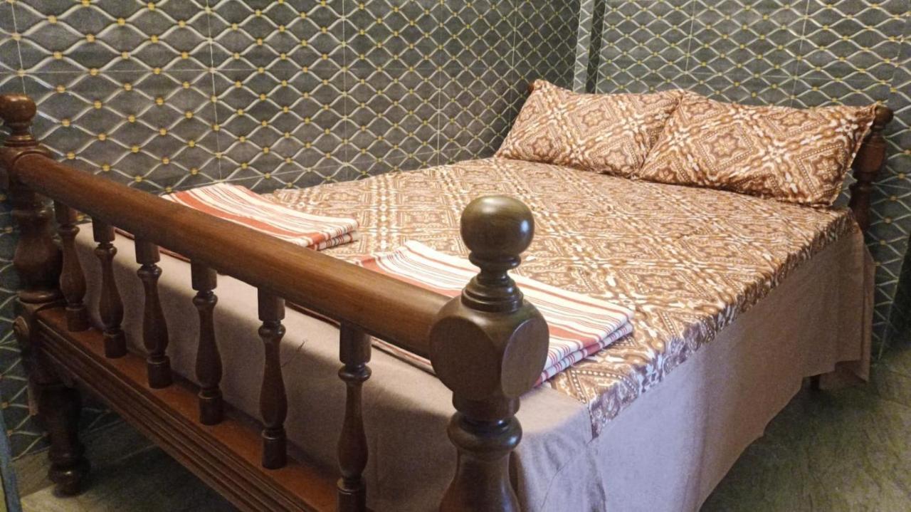 John House * Pondicherry