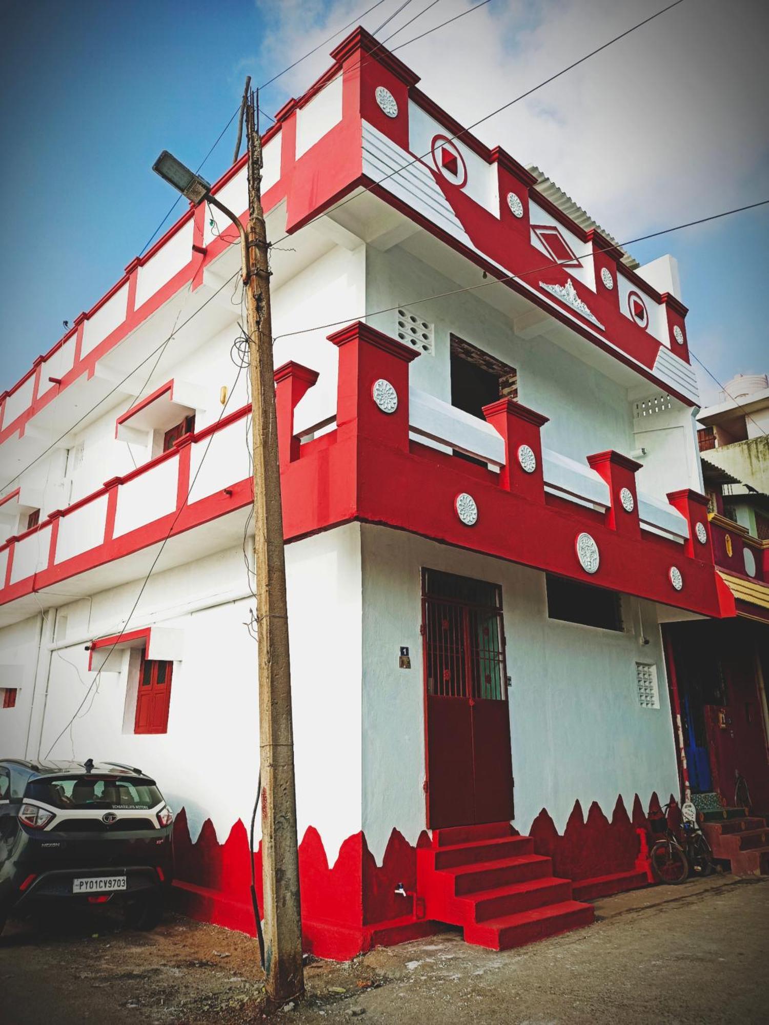 John House Villa *